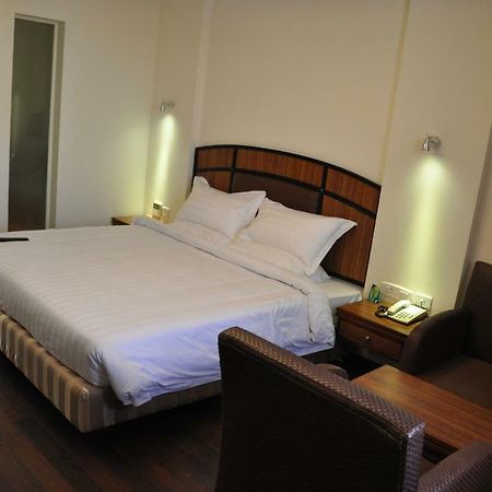 Vijayawāda Hotel Marg Krishnaaya מראה חיצוני תמונה